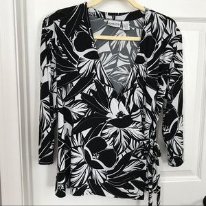 Chico’s Wrap Top, black and white, XL